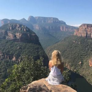 Meet your Posher, Karissa